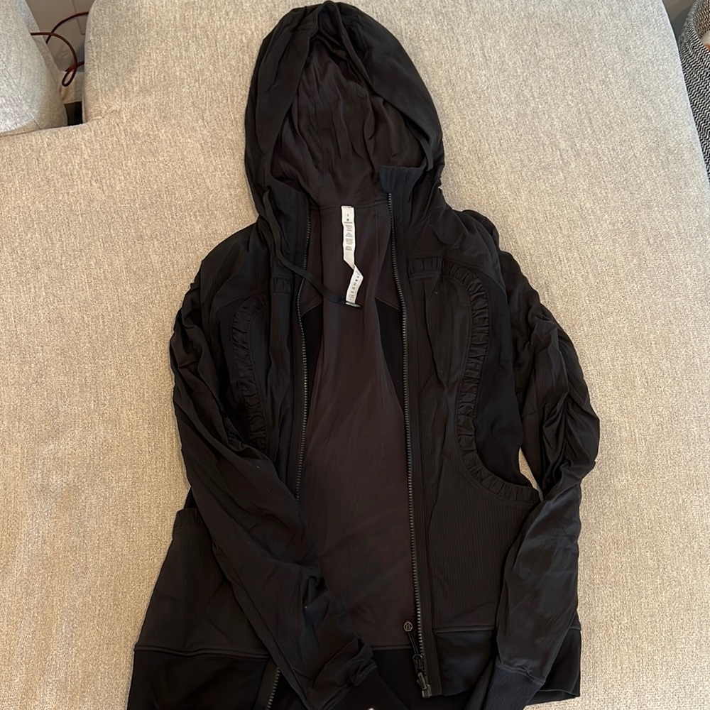 Lululemon Dance Studio Jacket. Size 6. Reversible!